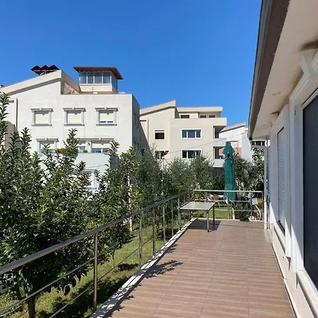 Nikol Tirana