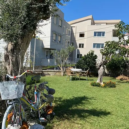 Nikol Villa Tirana